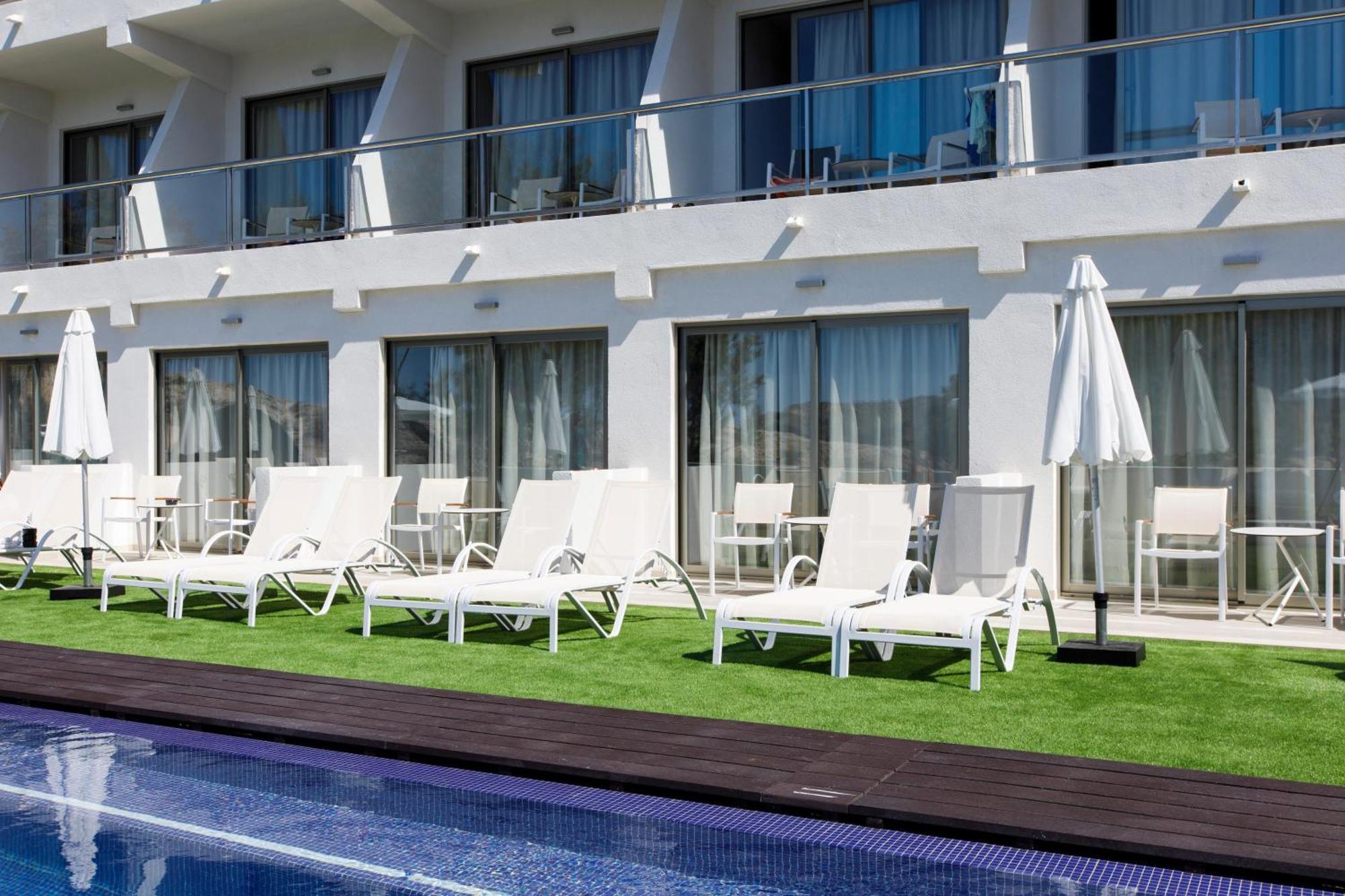 Thb Cala Lliteras (Adults Only) Hotel Кала Ратхада Екстериор снимка